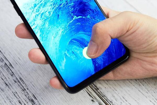 vivo NEX的屏幕指纹体验怎么样?这个对比视频
