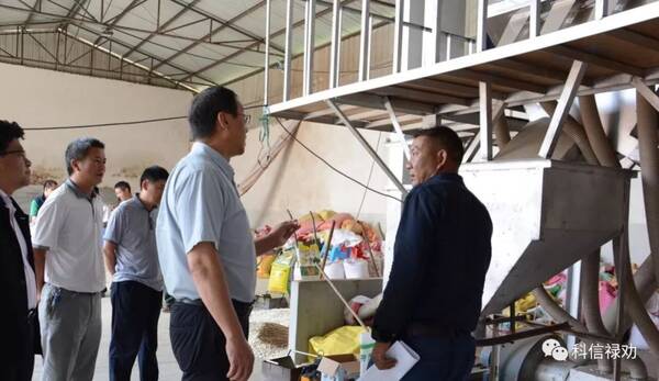 昆明市科技局到禄劝县开展2018年上半年扶贫