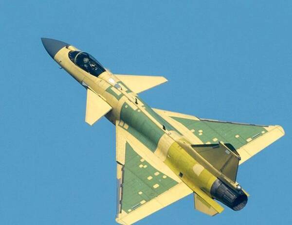 歼10C战机堪称最强三代半?也有短板