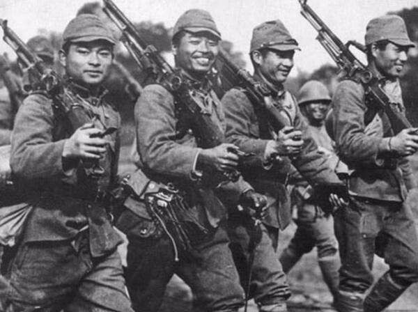 为何希特勒揪着犹太人不放,原来,犹太民族被希