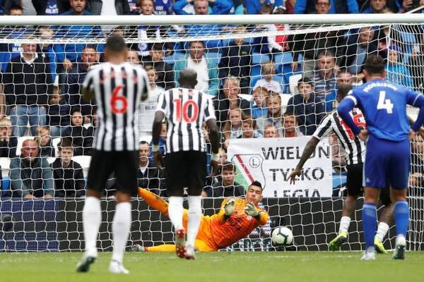 亚洲之光!卡迪夫城菲律宾门将连场扑点