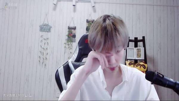 王者荣耀上好佳坦言直播压力大,网友:振作!