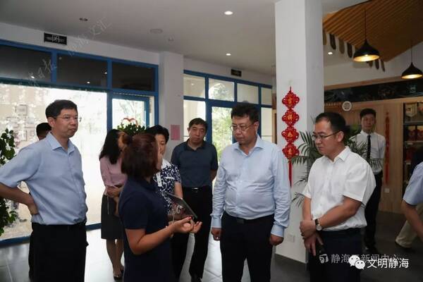 区领导带队赴河南建业集团考察对接项目