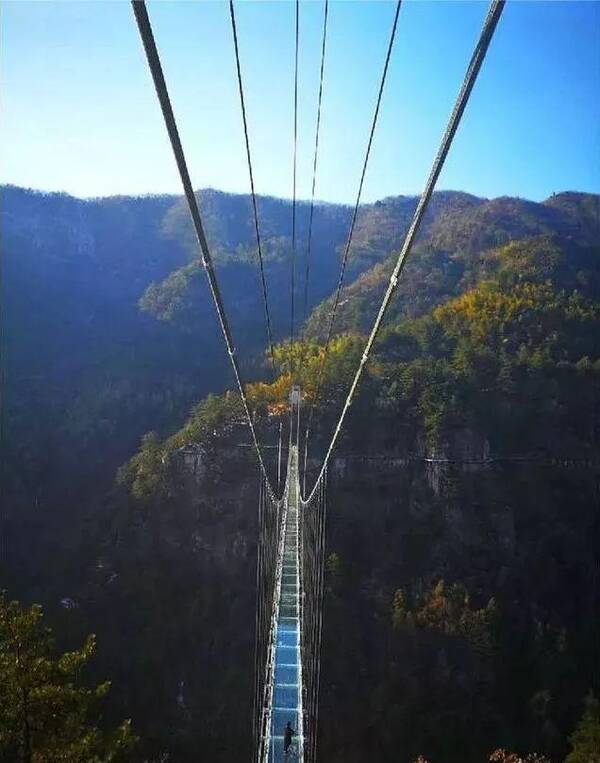 爱好刺激星人的福音:昆明青龙峡108米高玻璃桥