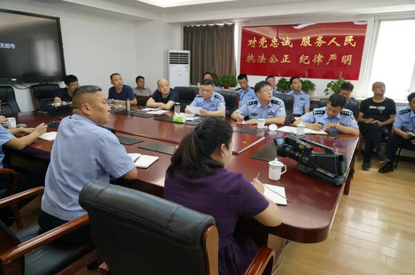 扫黑除恶丨解放路公安分局开展扫黑除恶治乱第