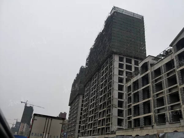 新闻丨伟峰东域等4家楼盘获预售许可证