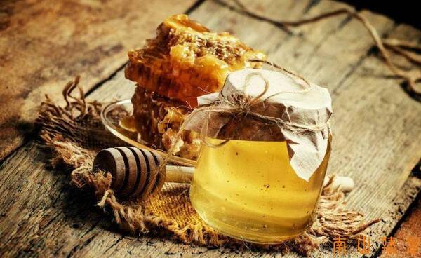 蜂蜜久置,颜色变深,还可吃吗
