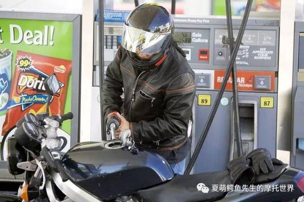 摩托车怎样骑更省油?老司机给你推荐几招!