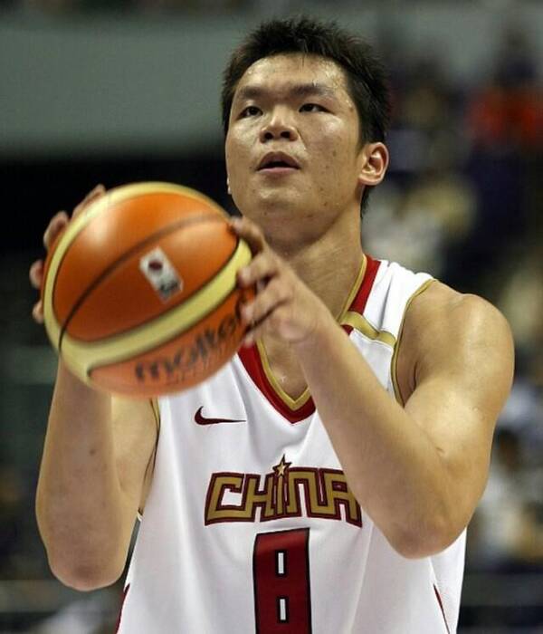 朱芳雨当年为何没有选择去nba联盟?其实不是没有实力