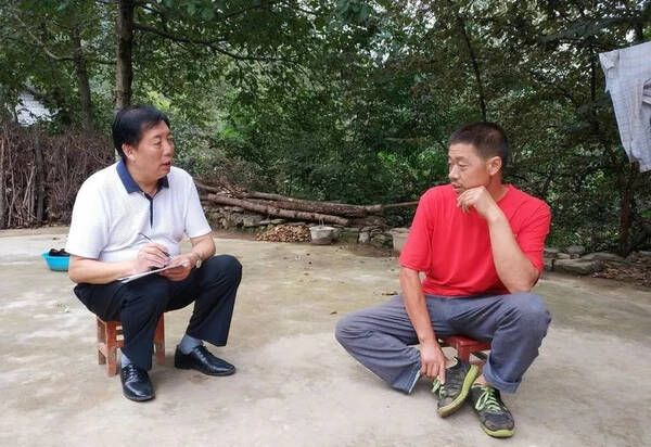 县民政局扎实开展脱贫攻坚帮扶工作