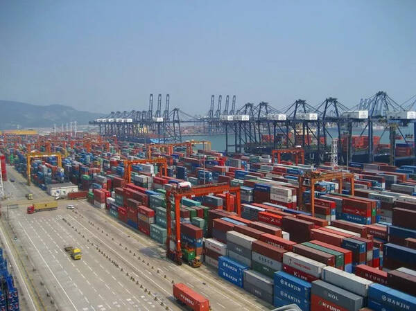 【双语新闻】贸易战会给中国带来多大伤害?