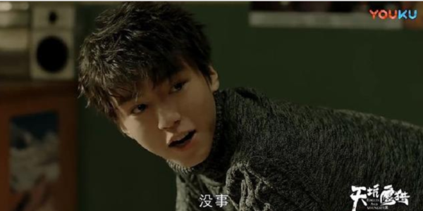 王俊凯文淇又来炕头戏,这些举动明明是小年轻