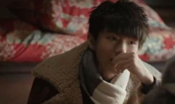 王俊凯文淇又来炕头戏,这些举动明明是小年轻