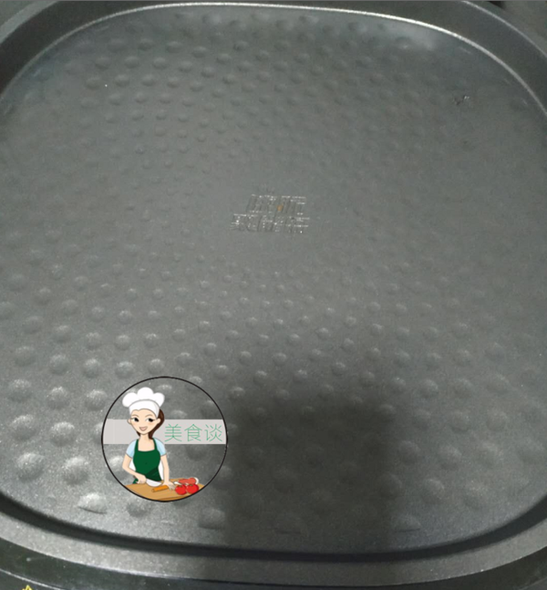 一个土豆四个鸡蛋,用来做早餐饼,比肉包子都香