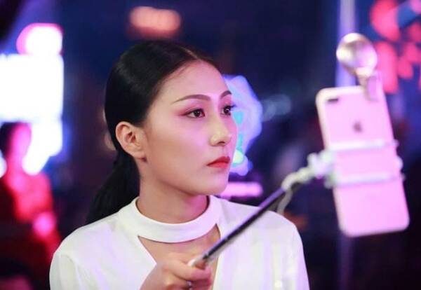 网络直播水有多深,王思聪2亿都没签约的主播,