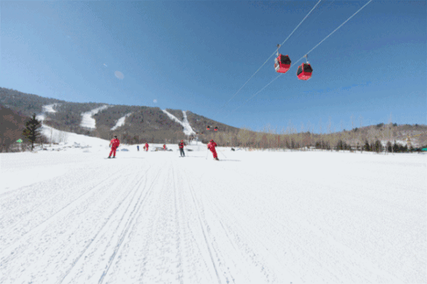 安吉云上草原星空滑雪场介绍及游玩攻略
