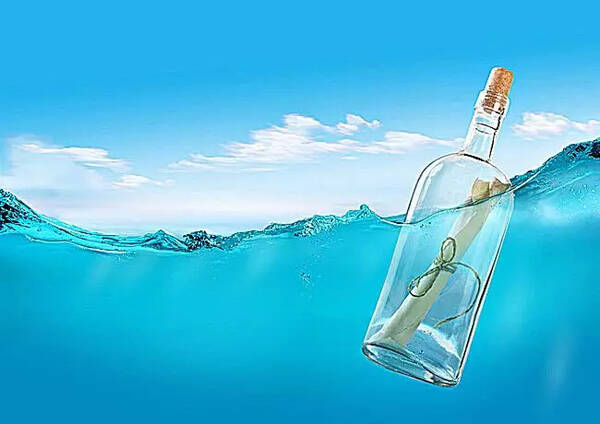 她在qq里发了一个漂流瓶
