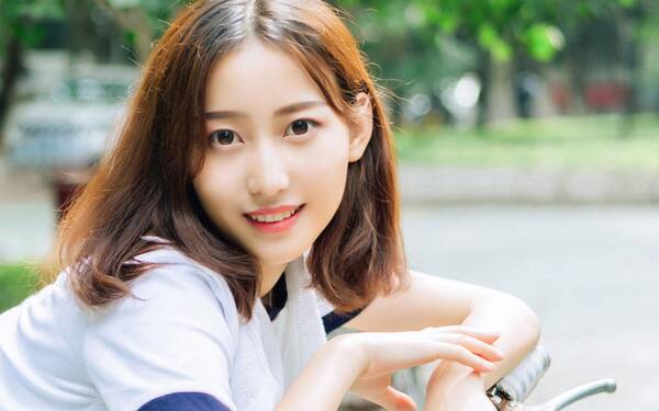 怎样使用蜂蜜柠檬祛斑的方法