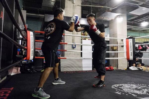 徐灿美国首秀终于来了,ESPN直播火拼墨西哥