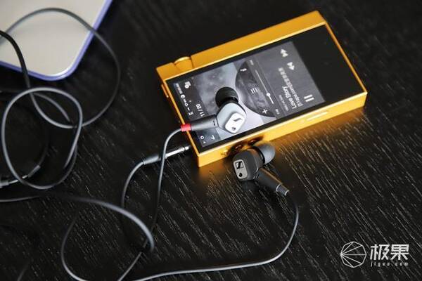 力作再续经典,被奉为神塞,森海塞尔IE 80 S耳