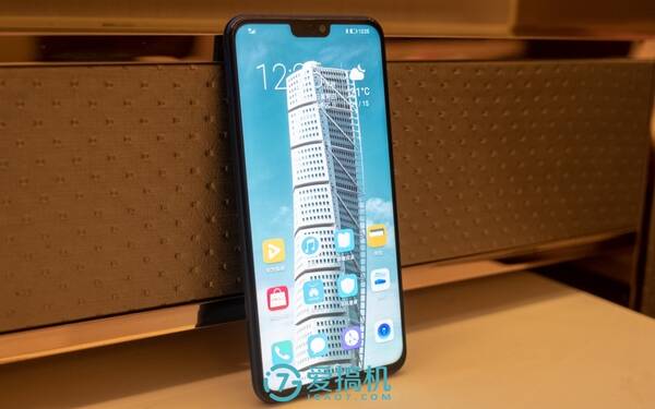 莱茵护眼认证,荣耀 8X 上手体验