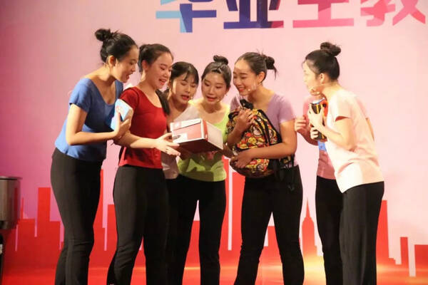广州市幼儿师范学校语言艺术队--为语言加戏
