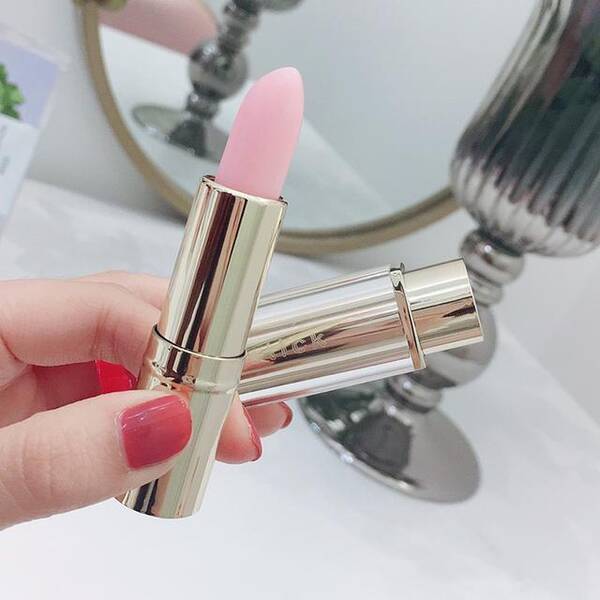 显白口红种草:好看口红必选斩男色,让你的他再