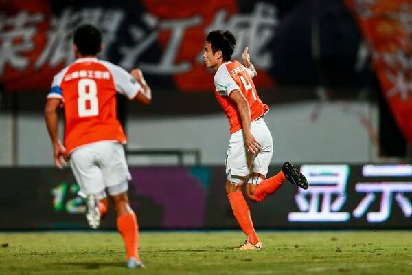 中甲第23轮对阵:卓尔黄海冲超对决,绿城主场战