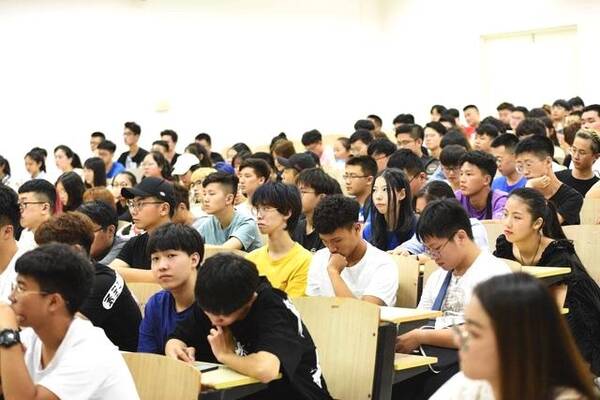 中国传媒大学南广学院电子竞技分析本科专业开