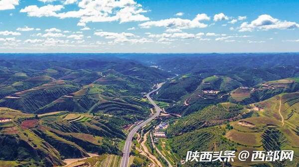 定边到吴起高速公路已正式通车,陕西省副省长