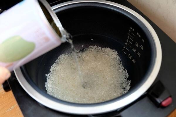 焖米饭用对米,配上简单快手家常菜,这样的晚餐