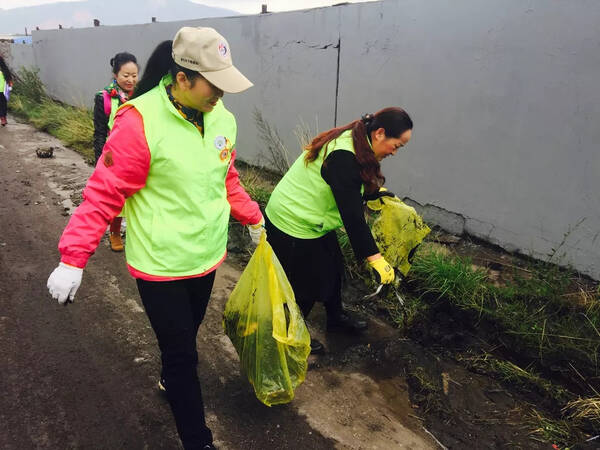 倡导环保爱护环境 志愿服务绿色发展--西宁团市