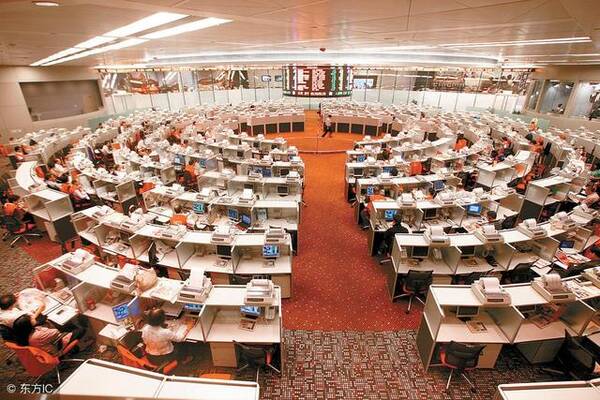 美国、香港上市的钟不够敲了