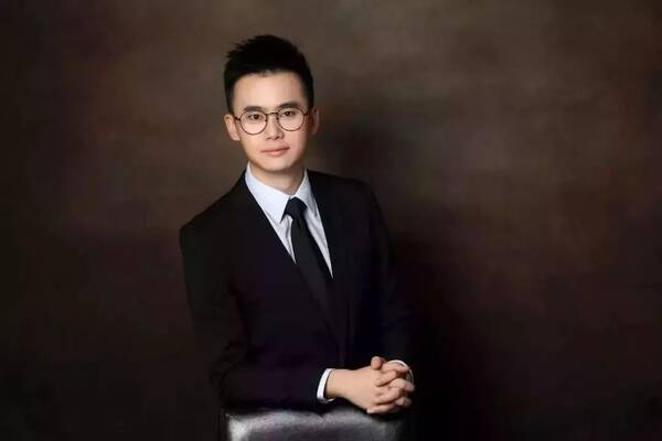 这个叫熊浩的复旦才子,《奇葩说》男神,一开口