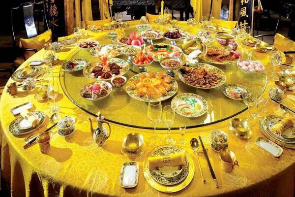 打算吃个瓜就走,结果吃到了满汉全席!图片