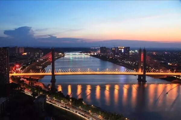 桥见益阳40年改革开放