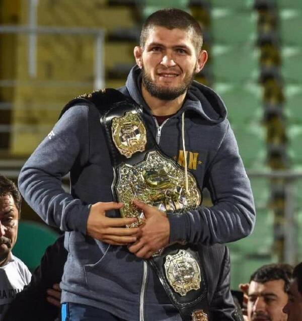 ufc小鹰卡哈比图片