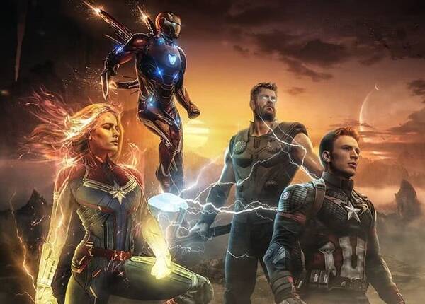 复联4曝钢铁侠最新概念图，新战甲样式大变，手中的武器太扎眼