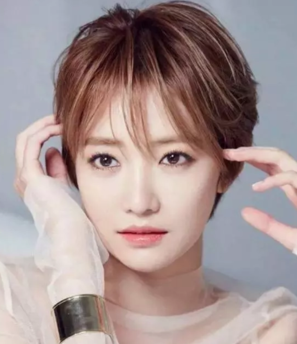 你喜欢就好 超短直发非常能突出标志的五官, 侧面标准的小仙女剪个