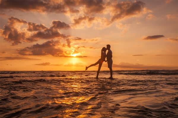 为什么聪明的女人,很少在微信上发自己的动态