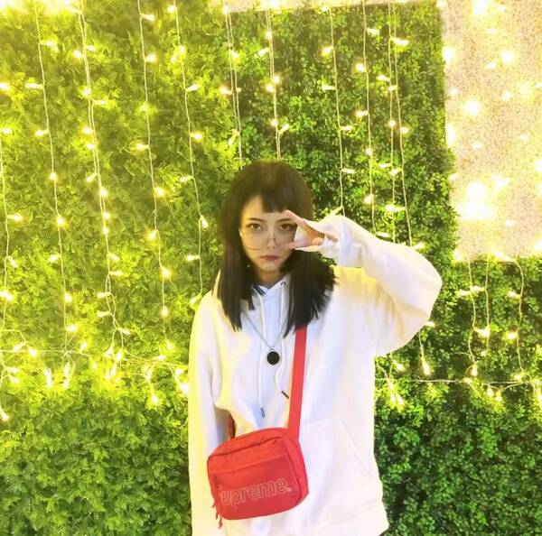 快手女主播卸妆素颜直播,被官方判定不是本人