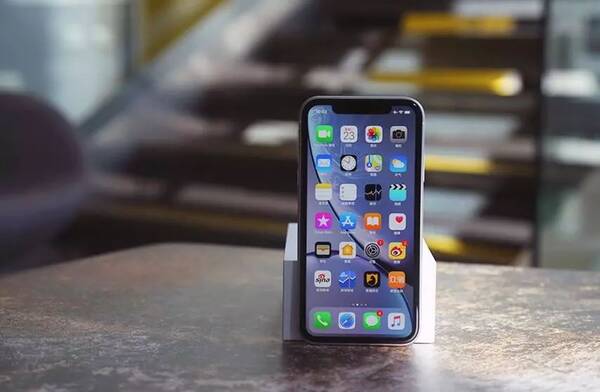 Phone XR开箱实拍图来了!(多图)