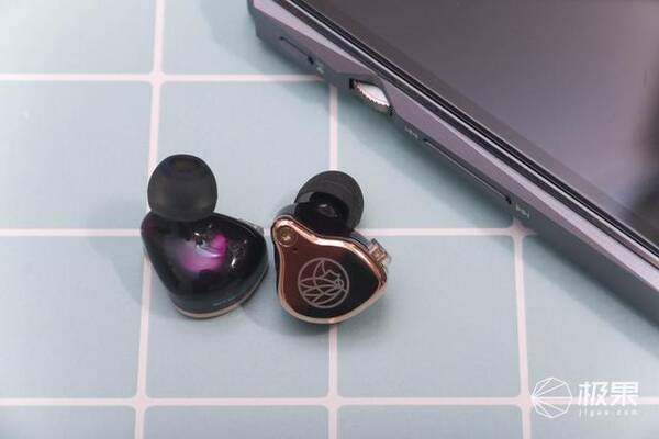 自带氛围感的千元进阶耳机,TFZT2 Galaxy到手