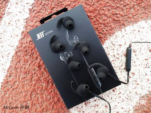 运动不装X,才能更实用,JEET W1S 发烧级运动