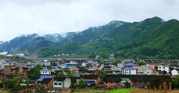 新化县维山乡四都村人口_寺山乡青瑶村(3)