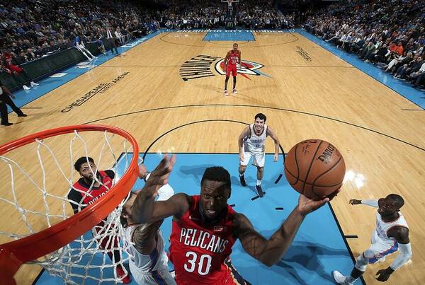 威少崴脚伤退!雷霆擒鹈鹕豪取5连胜 乔治23+8