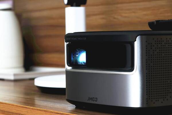 这才叫旗舰智能投影标杆 坚果J7体验评测