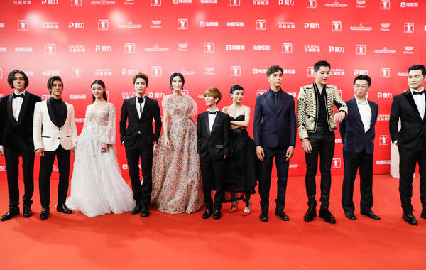 直击第19届上海国际电影节开幕红毯