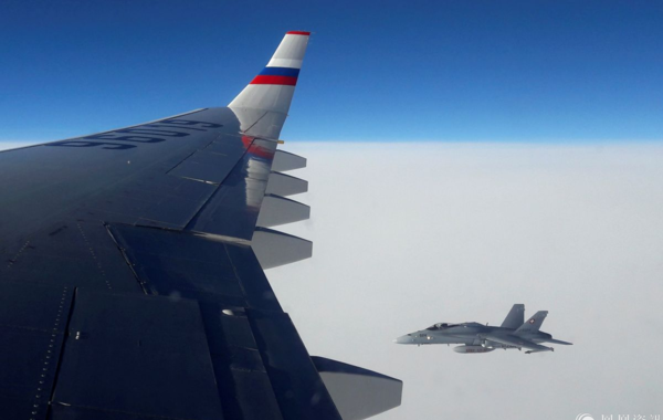 瑞士就战机“包围”俄总统专机作解释 (组图)