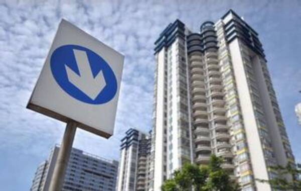 今年楼市持续低迷，国家统计局最新数据显示，今年11月全国房地产开发投资增速创新低。在此背景下，12月14日，数位地产大佬在不同场合“看衰”楼市。